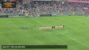 Manchester City thi đấu trên sân